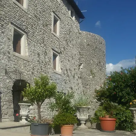 Castello * Oricola